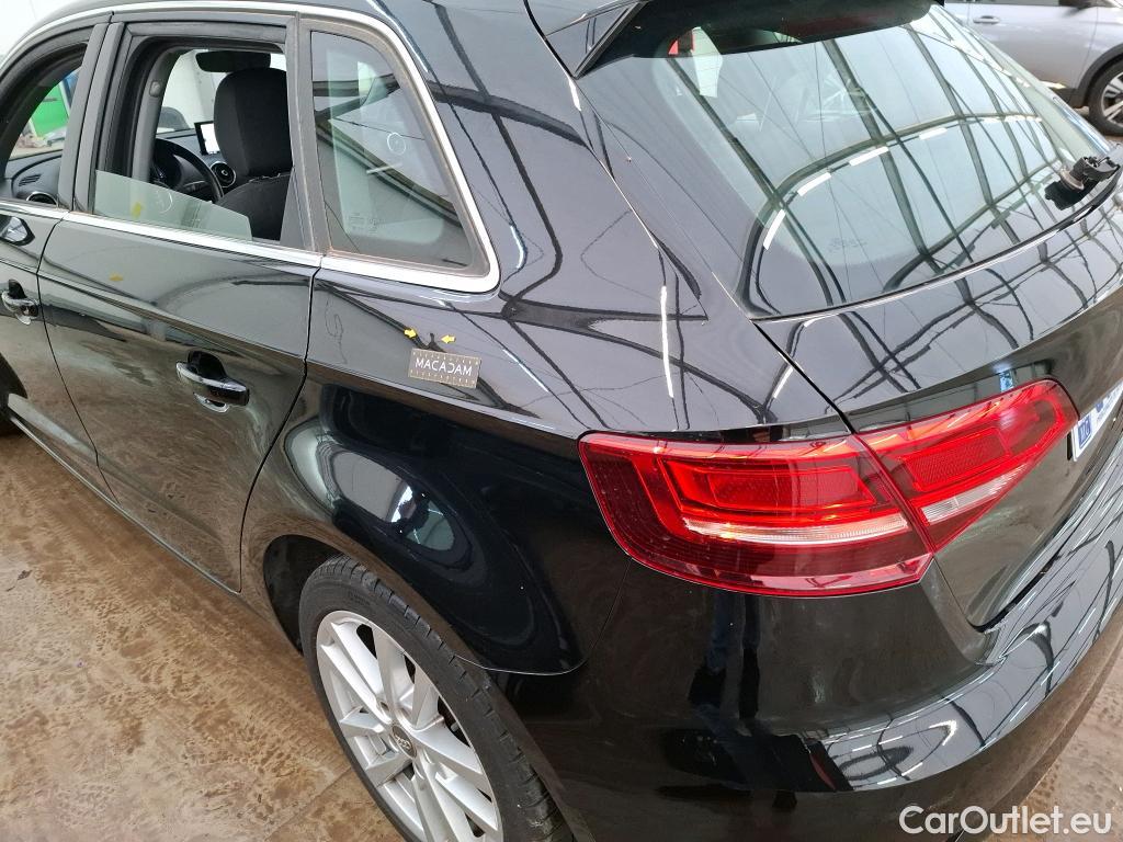 Audi  A3 AUDI  Sportback / 2016 / 5P / Berline 35 TFSI 150 COD S TRONIC BUSINESS LINE (Ex Q083) // accord de réparation donné à TEA le 30/05/25, ne pas vendre tant que travaux ne sont pas réalisés #21