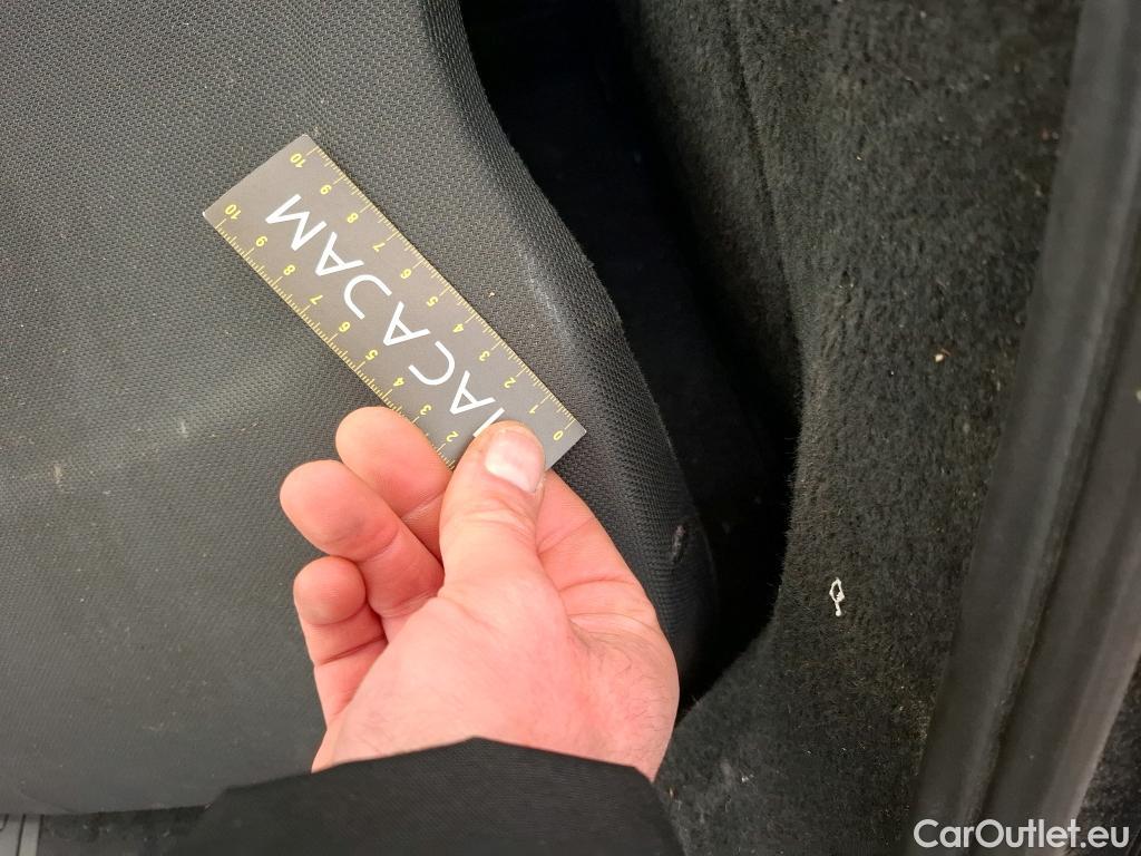  Audi  A3 AUDI  Sportback / 2016 / 5P / Berline 35 TFSI 150 COD S TRONIC BUSINESS LINE (Ex Q083) // accord de réparation donné à TEA le 30/05/25, ne pas vendre tant que travaux ne sont pas réalisés #44