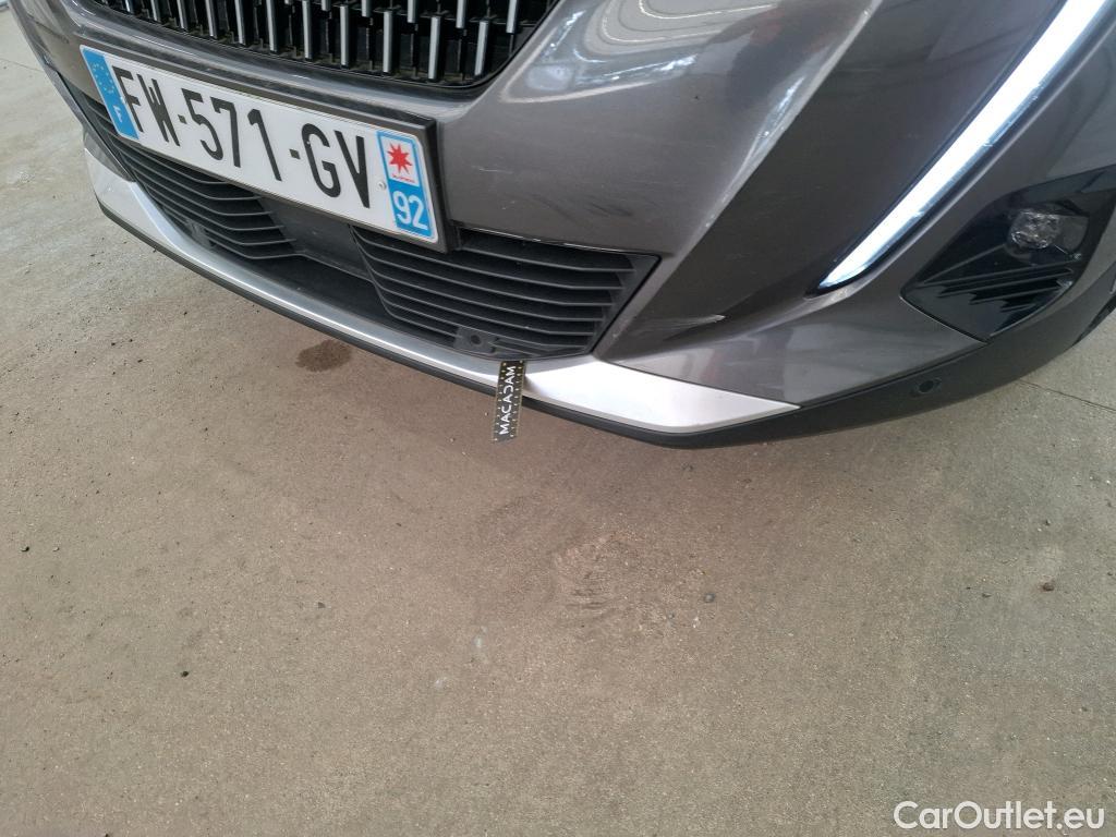  Peugeot  2008 PEUGEOT  / 2019 / 5P / Crossover PureTech 130 S&S EAT8 GT #32