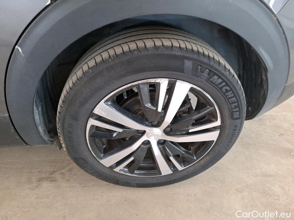  Peugeot  3008 PEUGEOT  / 2020 / 5P / SUV BlueHDi 130 S&S EAT8 GT #10