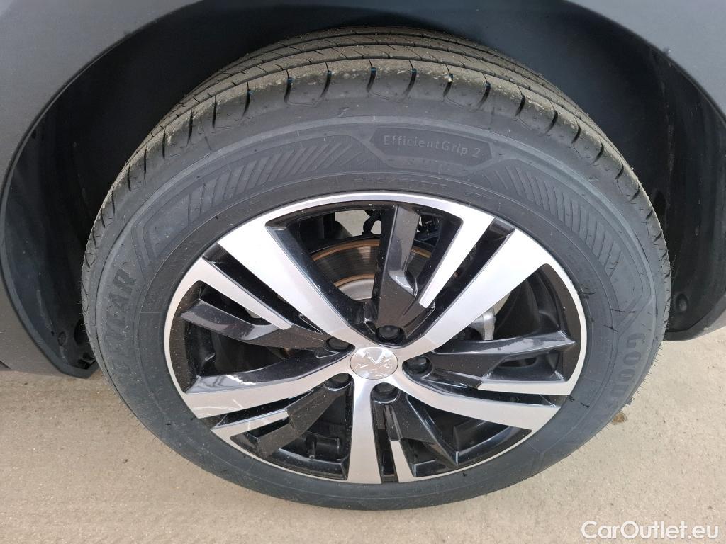  Peugeot  3008  Allure 1.2 PureTech 130CV BVM6 E6 #33