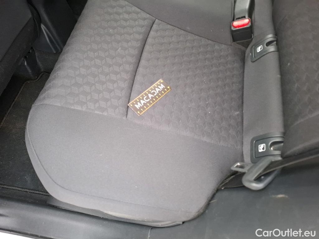  Toyota  Yaris TOYOTA  Hybride / 2019 / 5P / Berline Hybride 116h Dynamic Business Beyond Zer #18