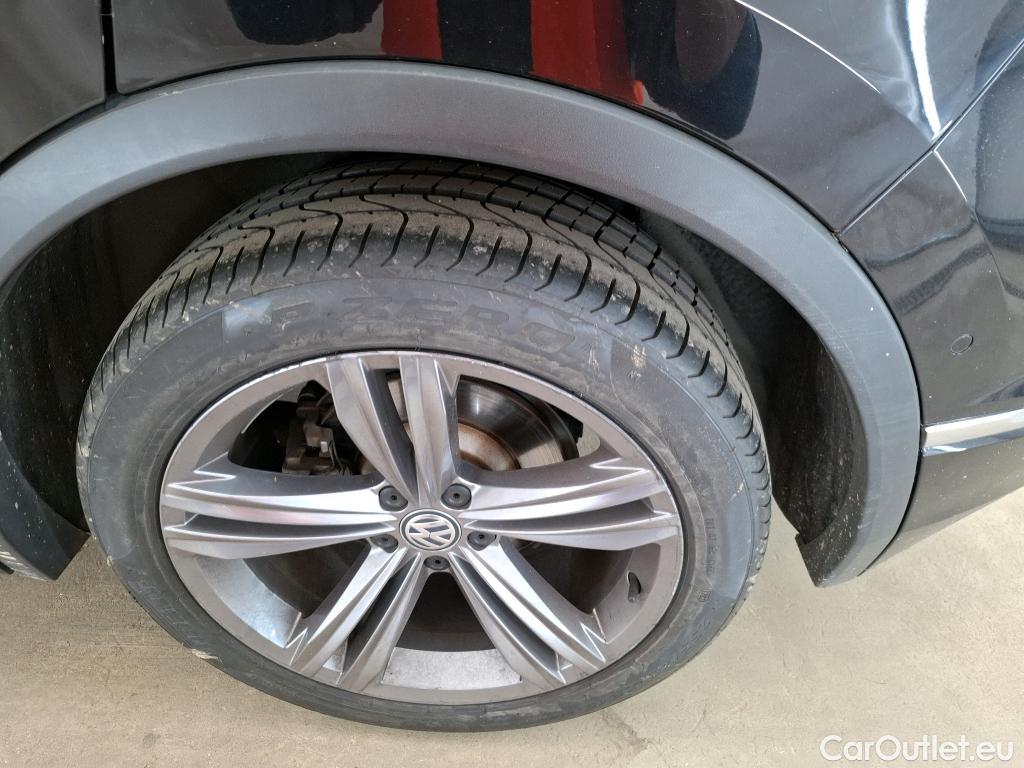  Volkswagen  Tiguan VOLKSWAGEN  5p SUV 20 TDI 150 DSG7 Carat Exclusive #22