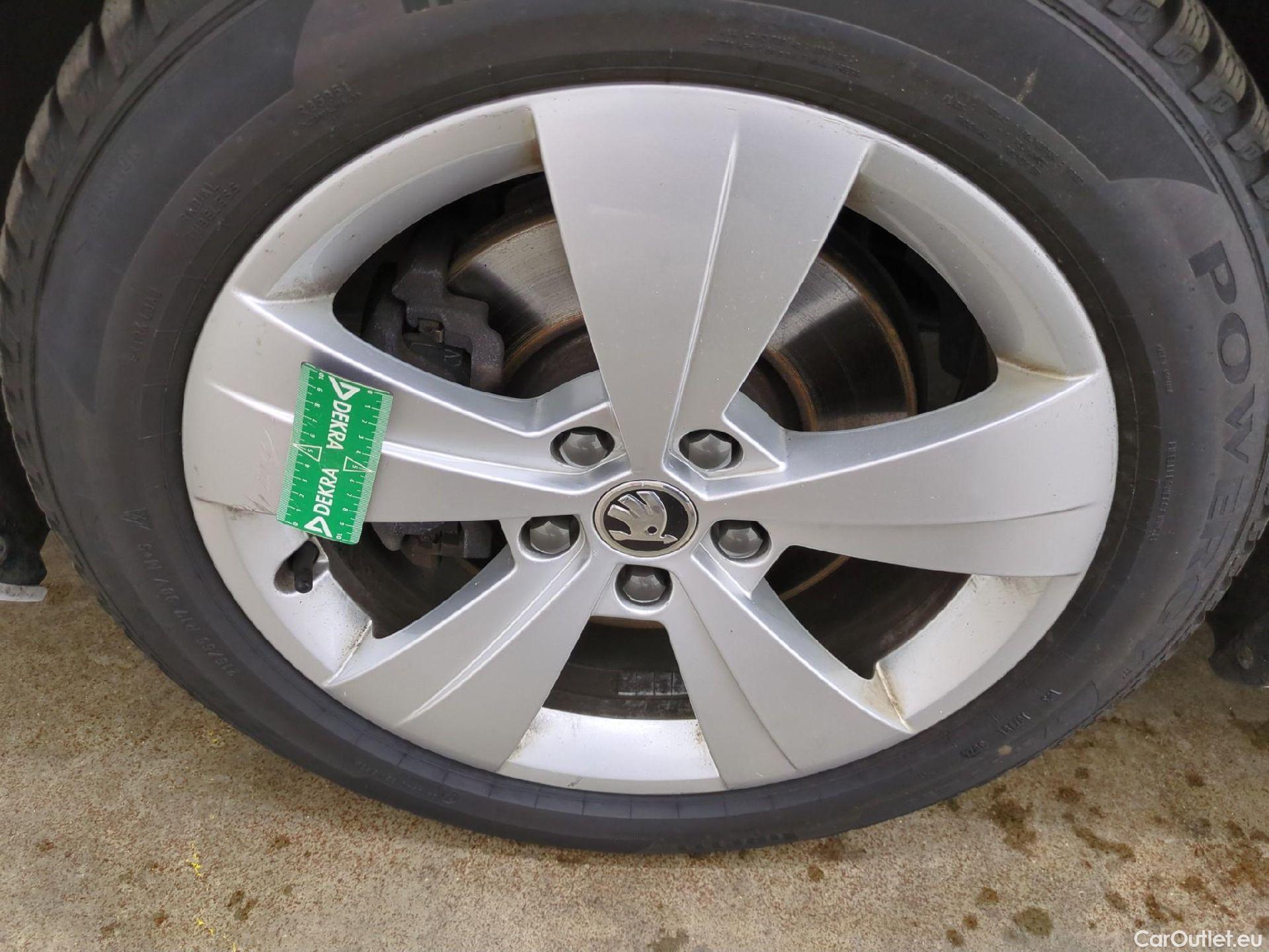  Skoda  Superb  Break Business 2.0 TDI 150CV E6d #7