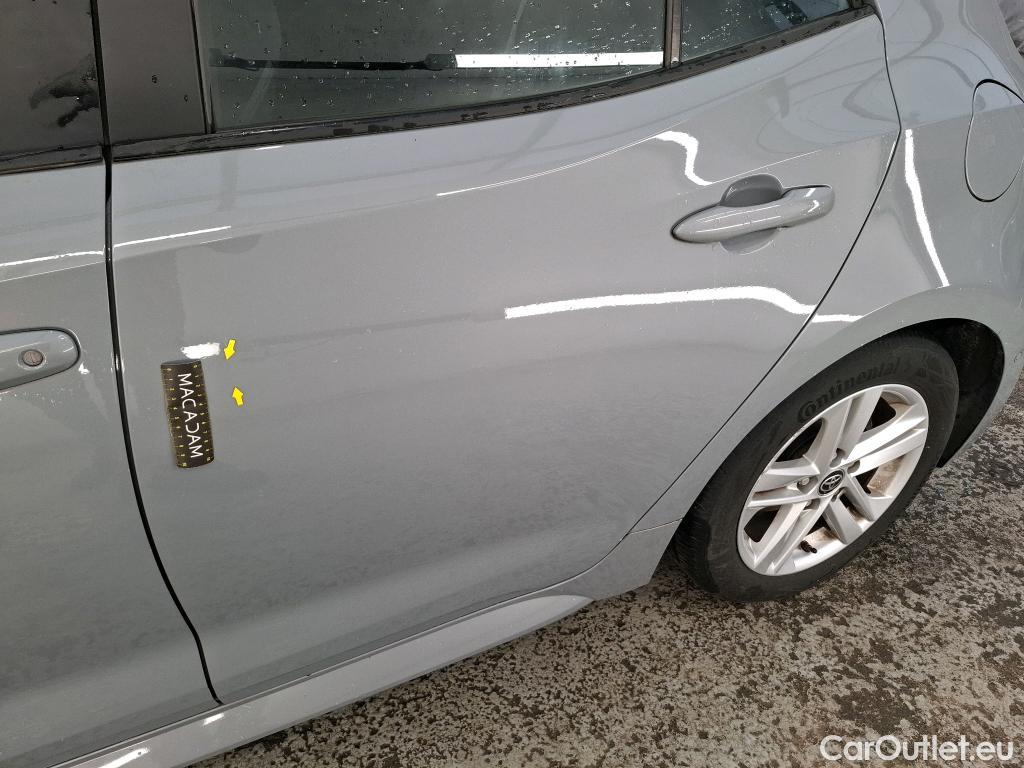  Toyota  Corolla TOYOTA  / 2018 / 5P / Berline Hybride 122h Dynamic Business Stage Acad #17