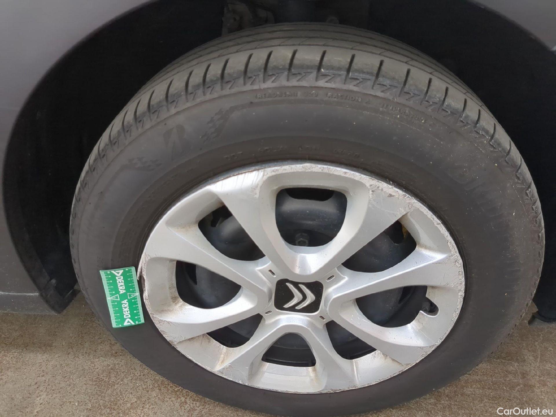  Citroen  C3  Feel Business 1.2 PureTech 80CV BVM5 E6d #3