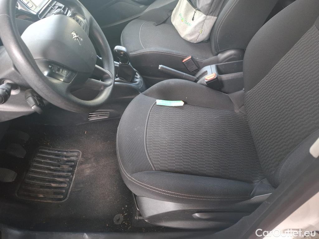  Peugeot  208  Active 1.2 PureTech 70CV BVM5 E6 #9