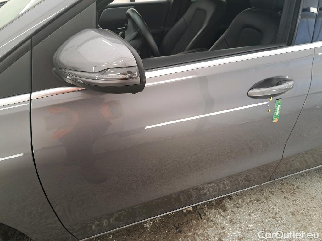  Mercedes  B-Klasse MERCEDES-BENZ Classe B / 2019 / 5P / monospace B 180 d Business Line Edition #10