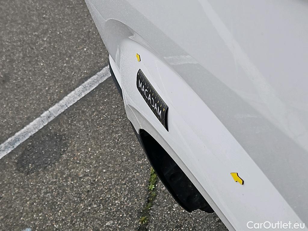  Volkswagen  Crafter  Fourgon e- 35 Fourgon mittellang Hochdach FWD 35kWh BVA #48