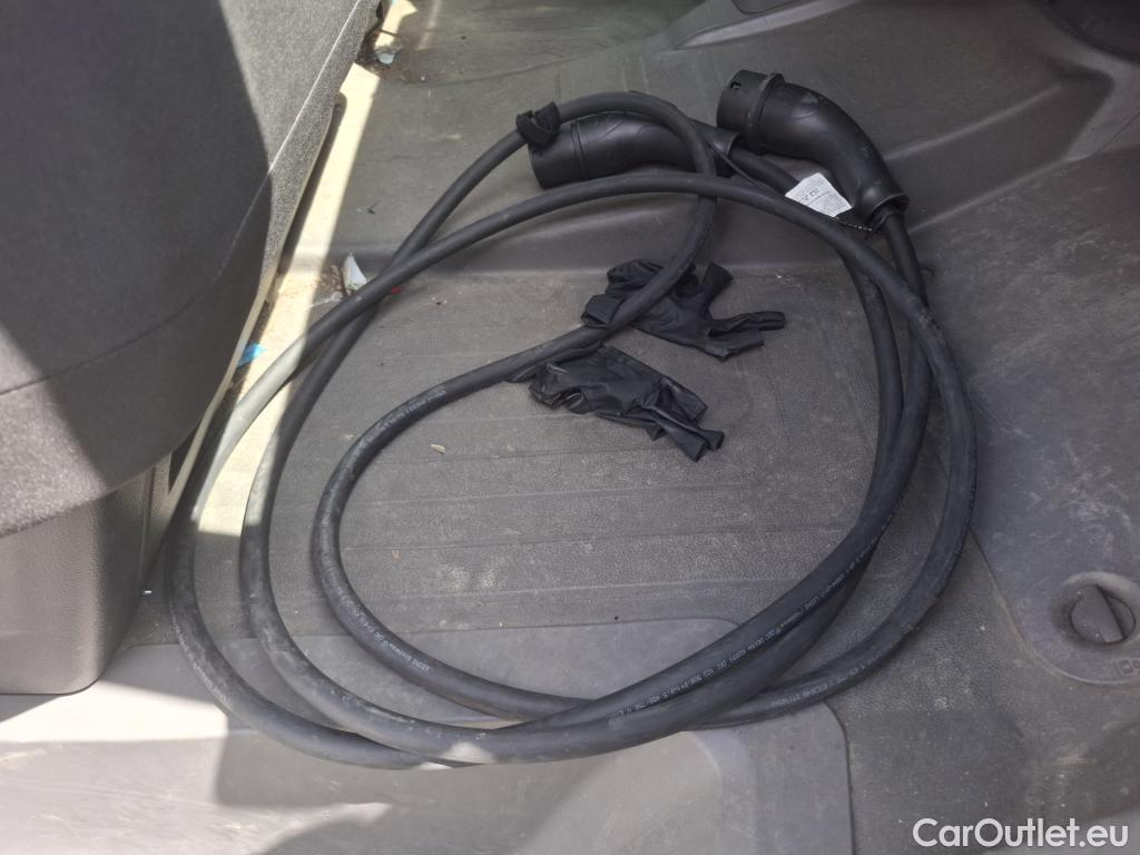  Volkswagen  Crafter  Fourgon e- 35 Fourgon mittellang Hochdach FWD 35kWh BVA #43