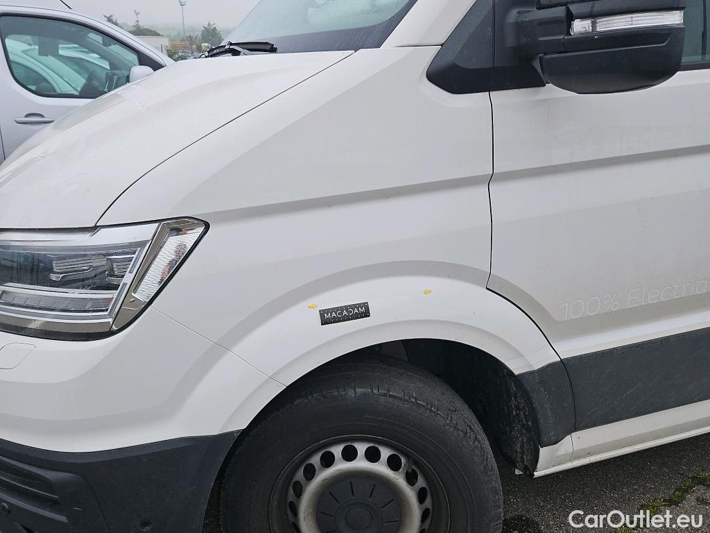  Volkswagen  Crafter  Fourgon e- 35 Fourgon mittellang Hochdach FWD 35kWh BVA #44