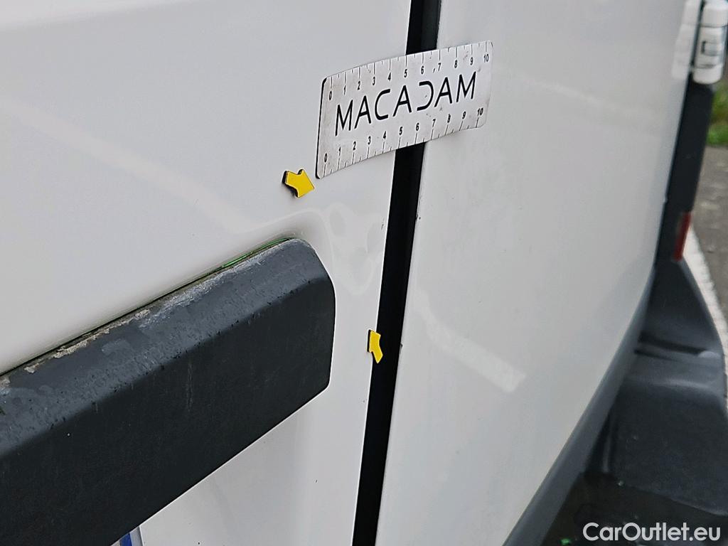  Volkswagen  Crafter  Fourgon e- 35 Fourgon mittellang Hochdach FWD 35kWh BVA #60