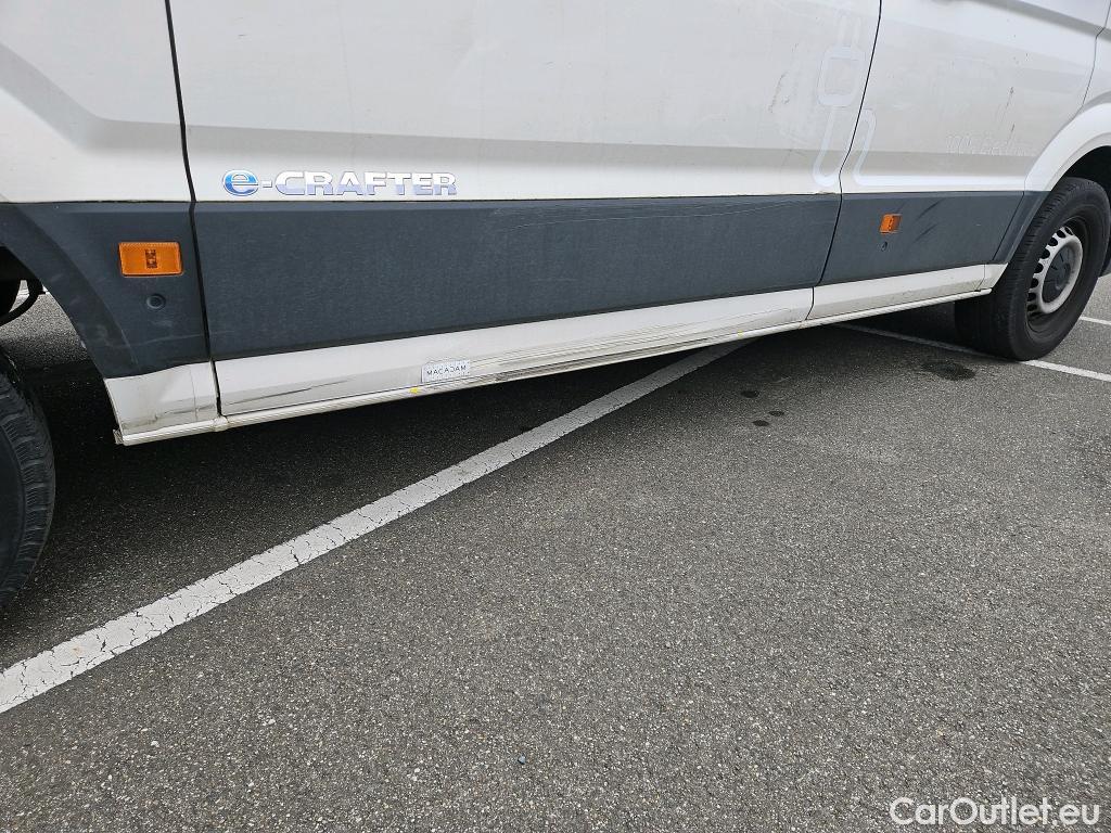  Volkswagen  Crafter  Fourgon e- 35 Fourgon mittellang Hochdach FWD 35kWh BVA #13