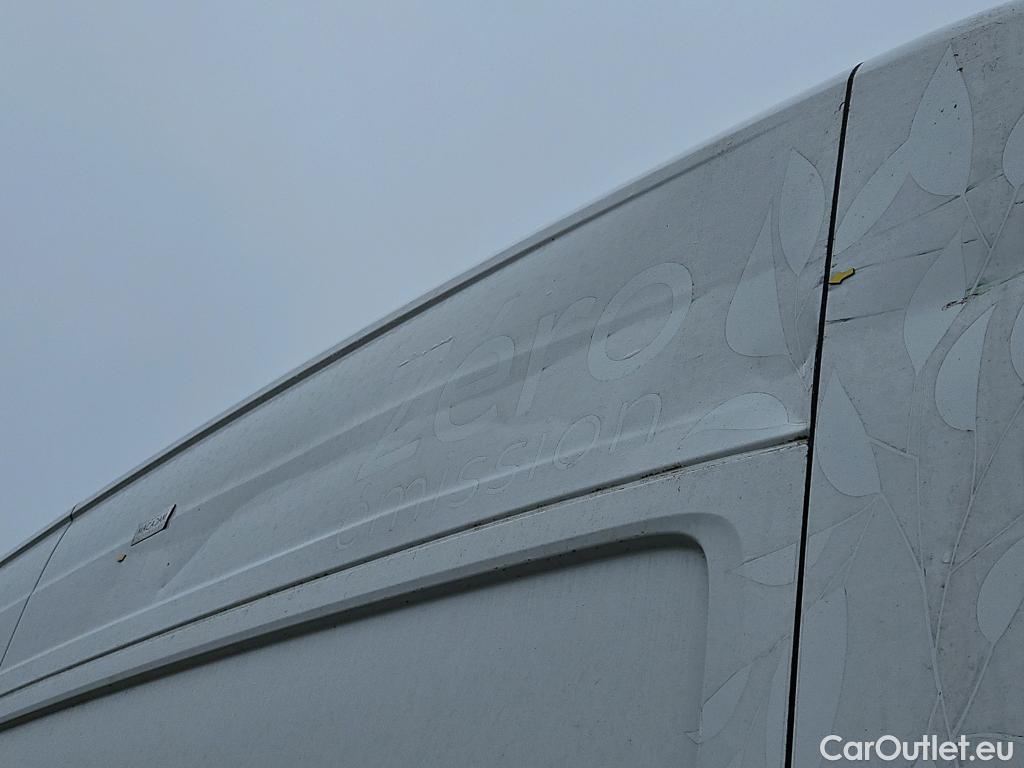  Volkswagen  Crafter  Fourgon e- 35 Fourgon mittellang Hochdach FWD 35kWh BVA #12