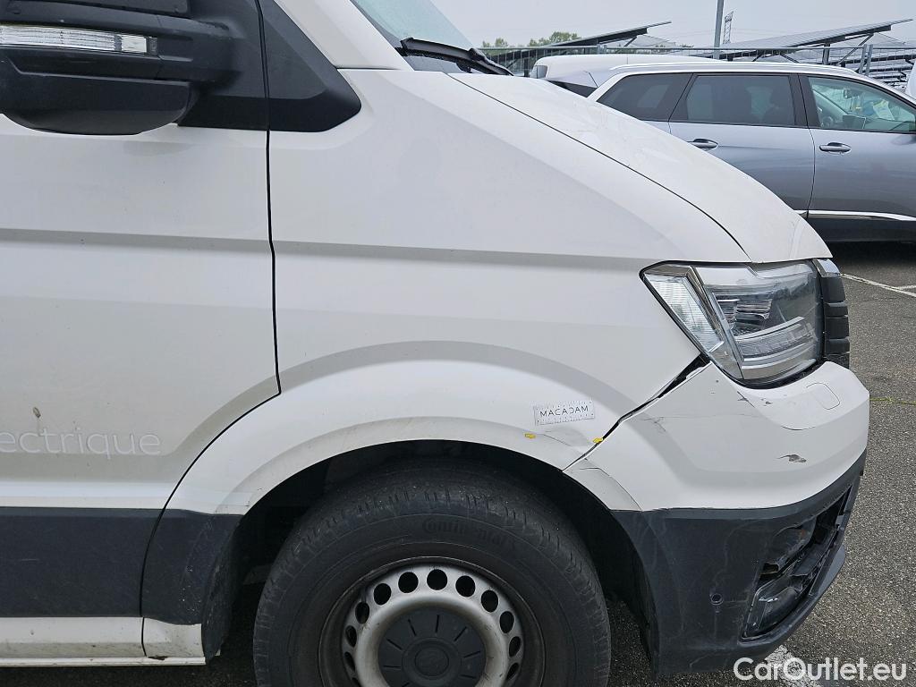  Volkswagen  Crafter  Fourgon e- 35 Fourgon mittellang Hochdach FWD 35kWh BVA #64