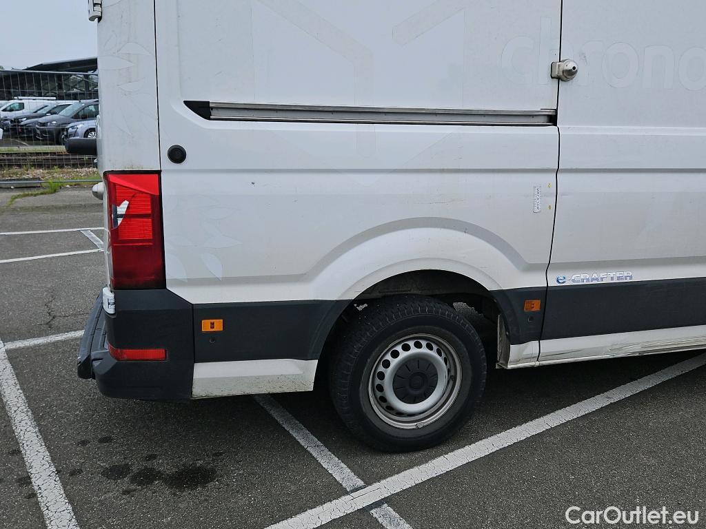 Volkswagen  Crafter  Fourgon e- 35 Fourgon mittellang Hochdach FWD 35kWh BVA #79