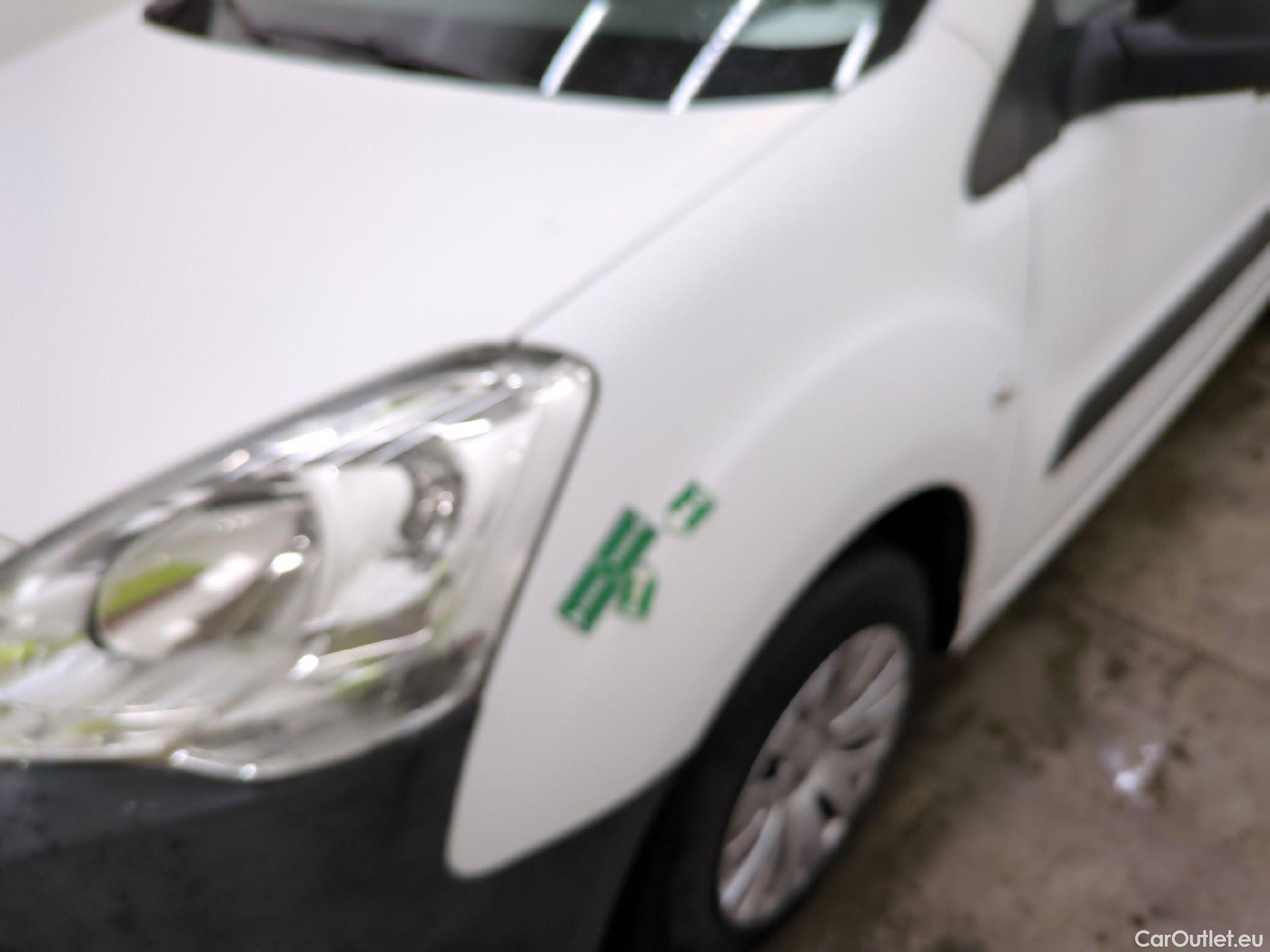  Citroen  Berlingo  Fourgon Business L1 (Court) 1.6 BlueHDi 100CV BVM5 E6 #20