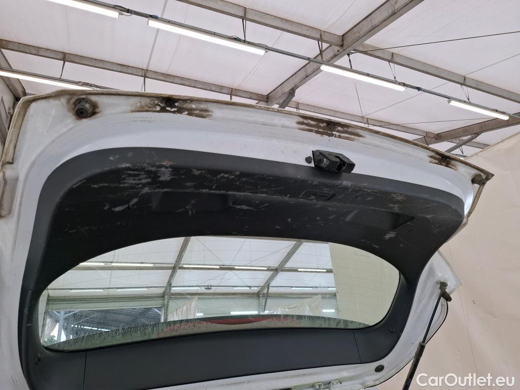  Hyundai  i30  Business 1.6 CRDi 110CV BVA7 E6 #5