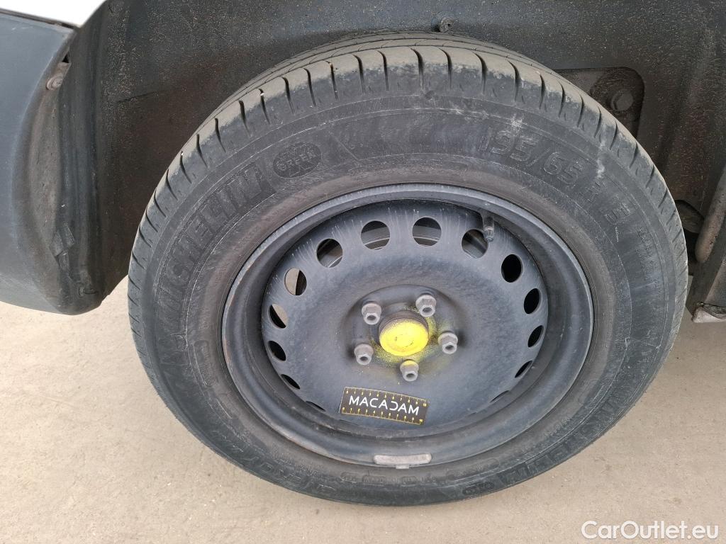  Renault  Kangoo  II Express Grand Confort (L1) 1.5 dCi 80CV BVM6 E6dT #47