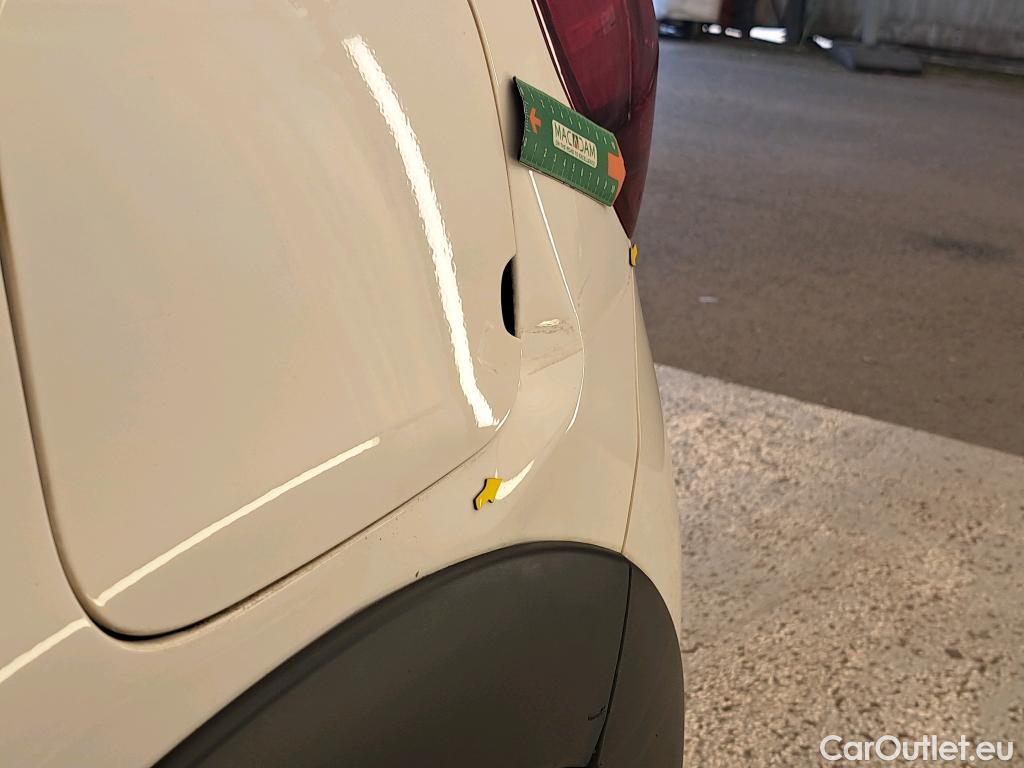  Citroen  C3  Shine Business 1.2 PureTech 110CV E6d #2