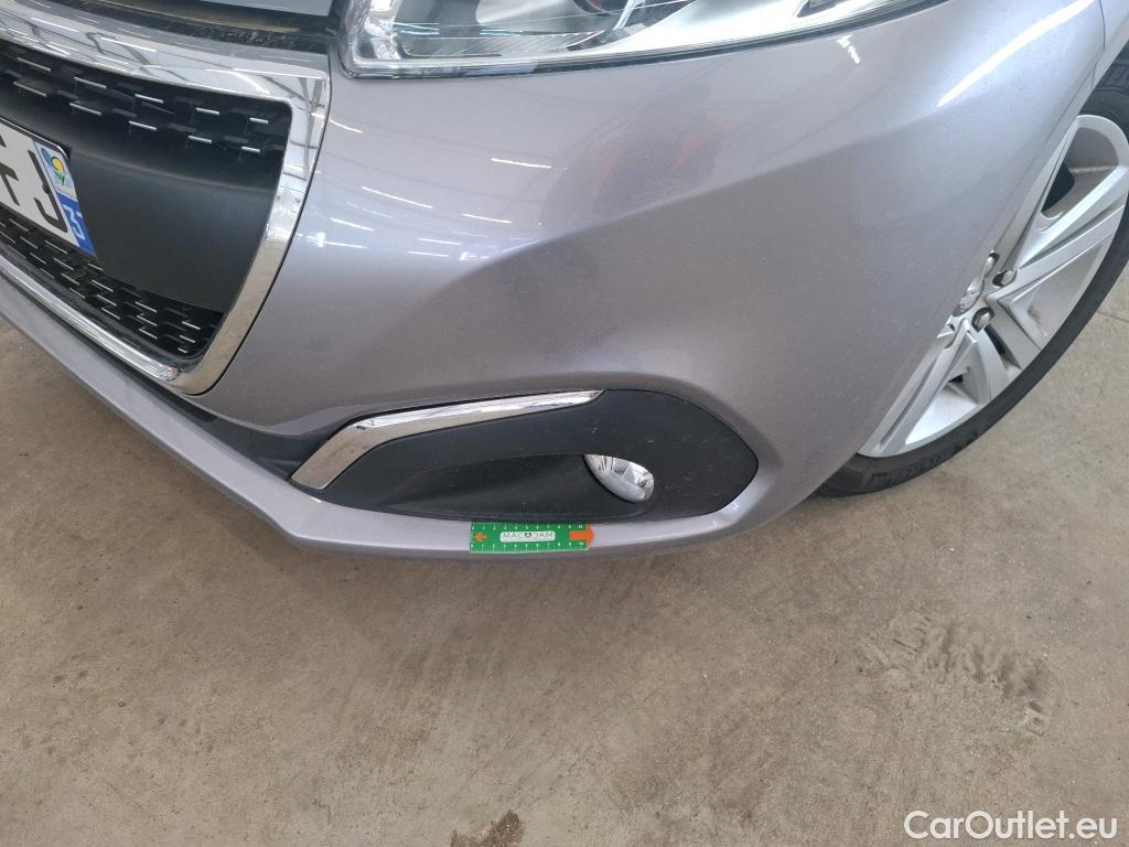  Peugeot  208  Signature 1.2 PureTech 80CV BVM5 E6dT #12
