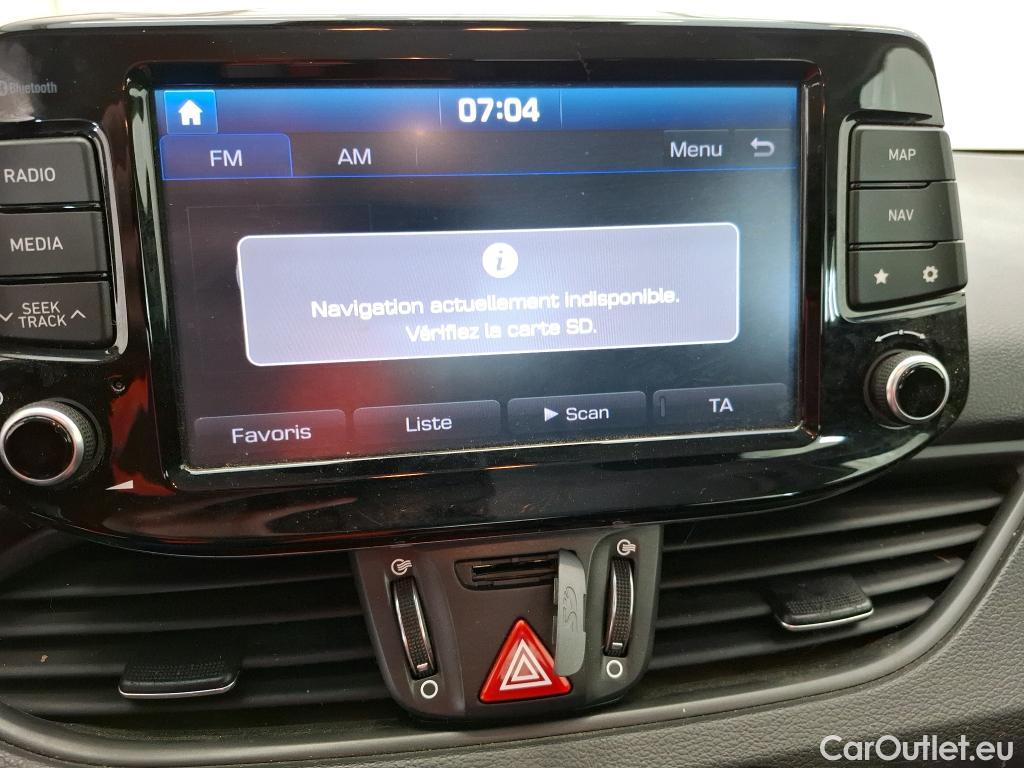  Hyundai  i30  Business 1.6 CRDi 110CV BVA7 E6 #9