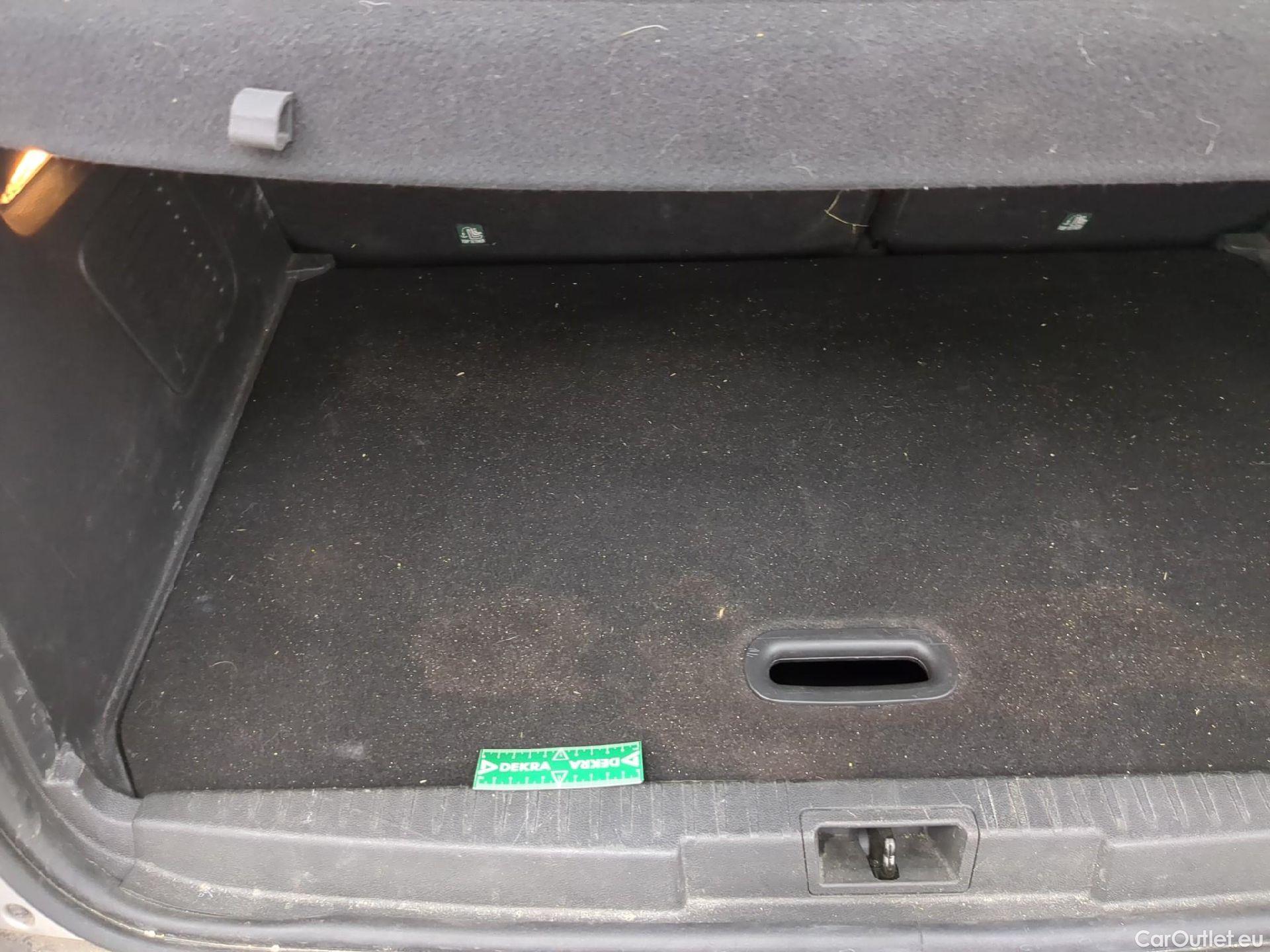  Renault  Captur  Business 0.9 TCe 90CV BVM5 E6 #7