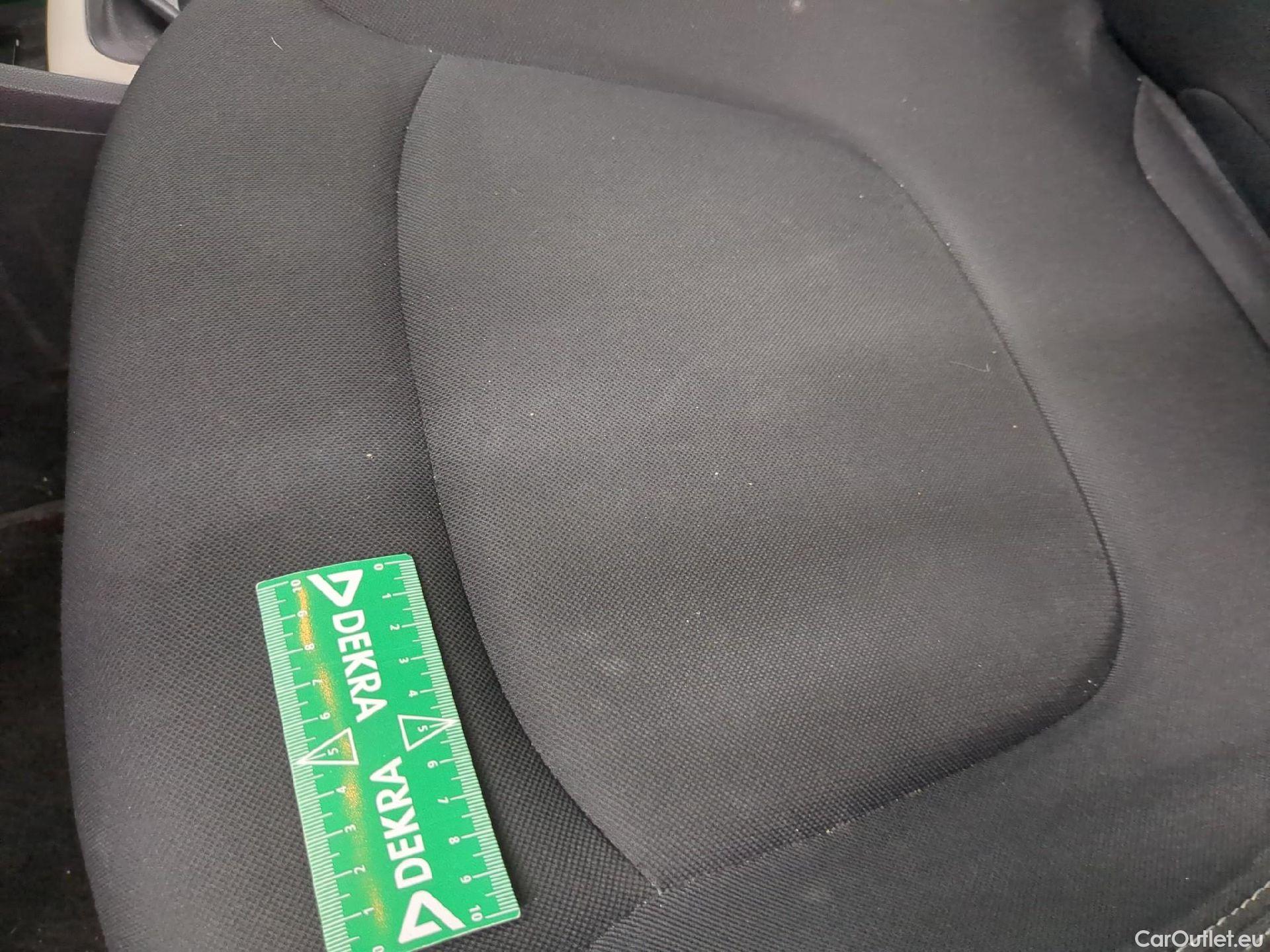  Renault  Captur  Business 0.9 TCe 90CV BVM5 E6 #9