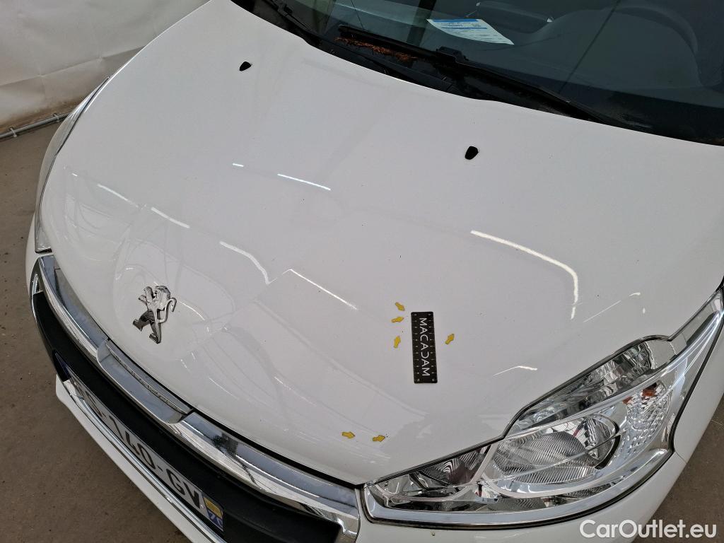  Peugeot  208  Affaire Premium Pack 1.5 HDi 100CV BVM5 E6dT #1