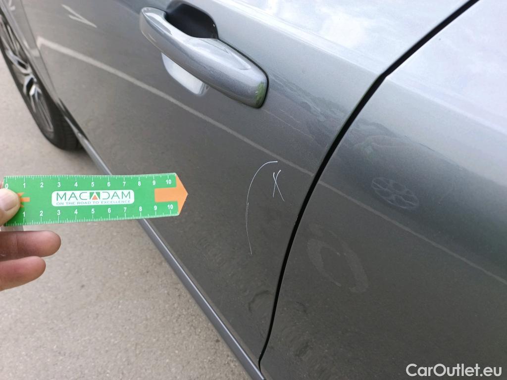  Volvo  XC90  Business Plus AWD 2.0 B5 235CV AT8 E6dT #3