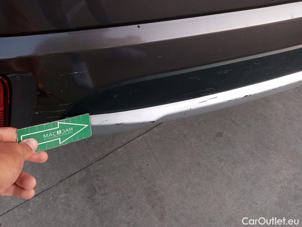  Mitsubishi  Outlander MITSUBISHI  5p 3G todoterreno 2.0 PHEV Kaiteki Auto 4WD #37