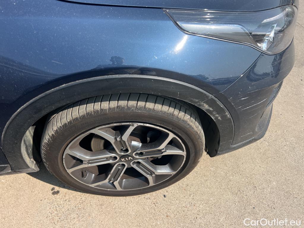  KIA  XCeed KIA  / 2019 / 5P / berlina con portón 1.6 CRDi Tech 100kW (136CV) DCT #20