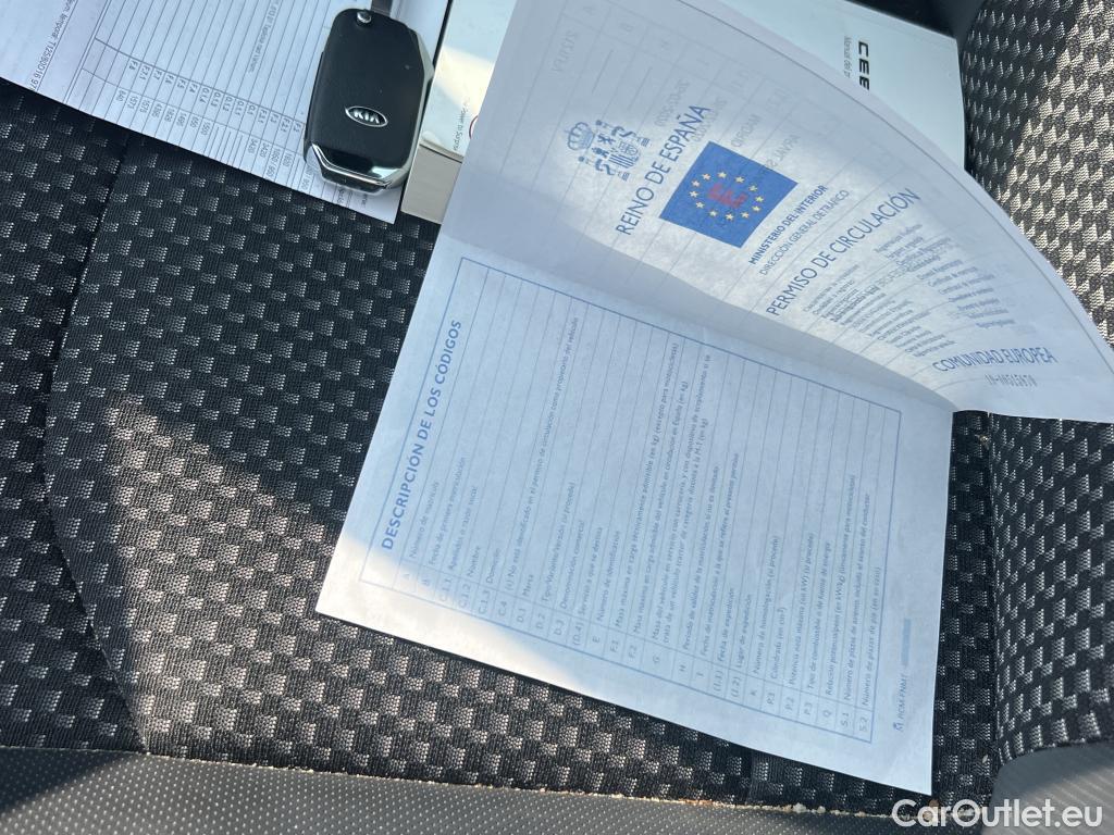  KIA  XCeed KIA  / 2019 / 5P / berlina con portón 1.6 CRDi Tech 100kW (136CV) DCT #16