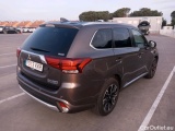  Mitsubishi  Outlander MITSUBISHI  5p 3G todoterreno 2.0 PHEV Kaiteki Auto 4WD #2