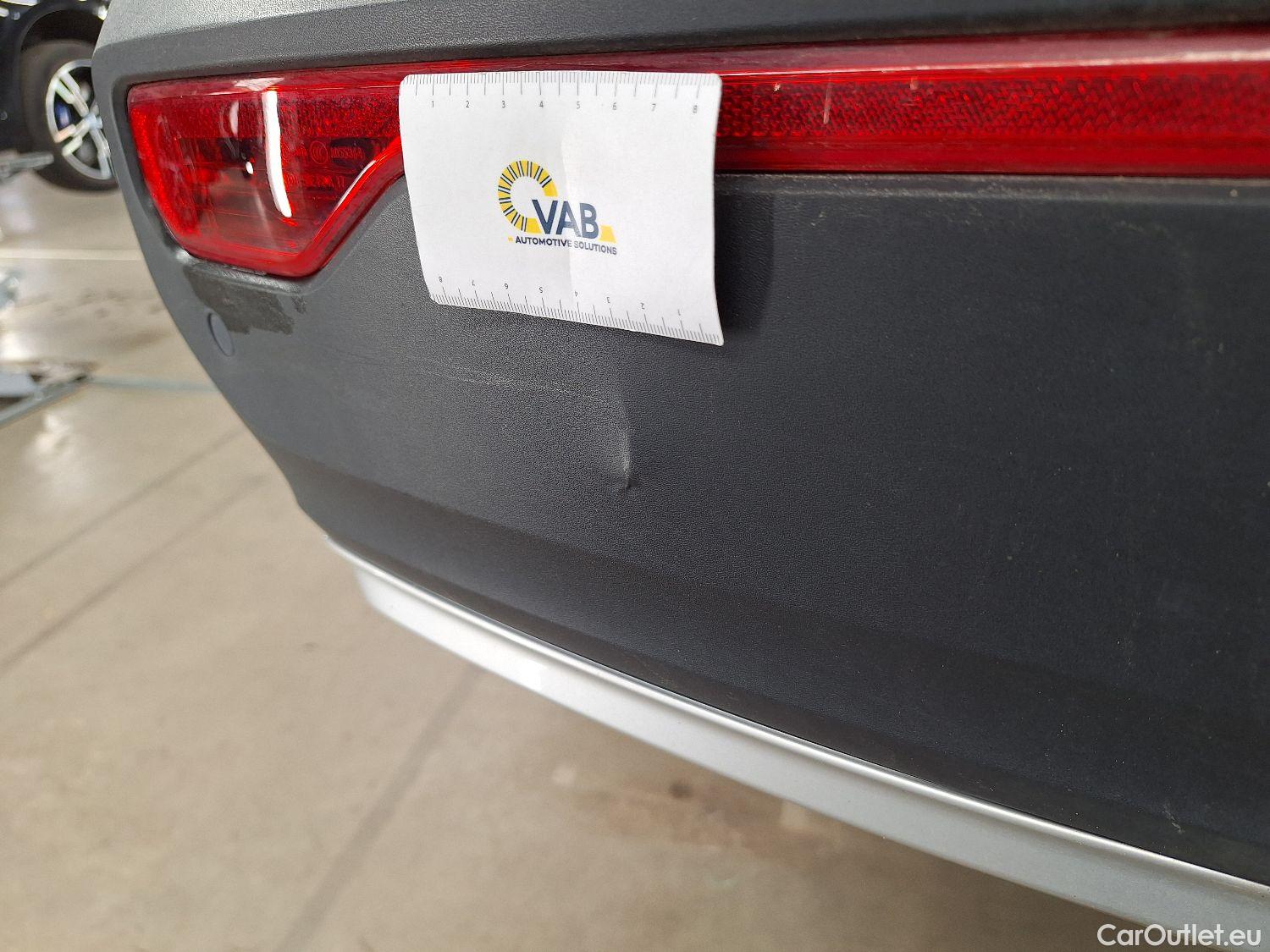  Volvo  XC 40 Volvo, XC40 '17, Volvo XC40 D3 Geartronic Momentum Pro 5d #34