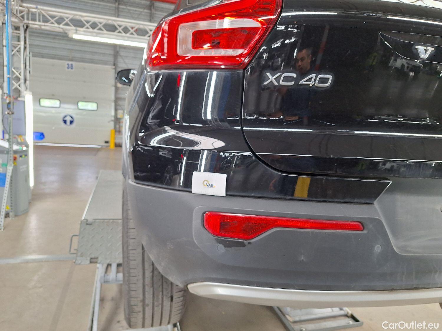  Volvo  XC 40 Volvo, XC40 '17, Volvo XC40 D3 Geartronic Momentum Pro 5d #37