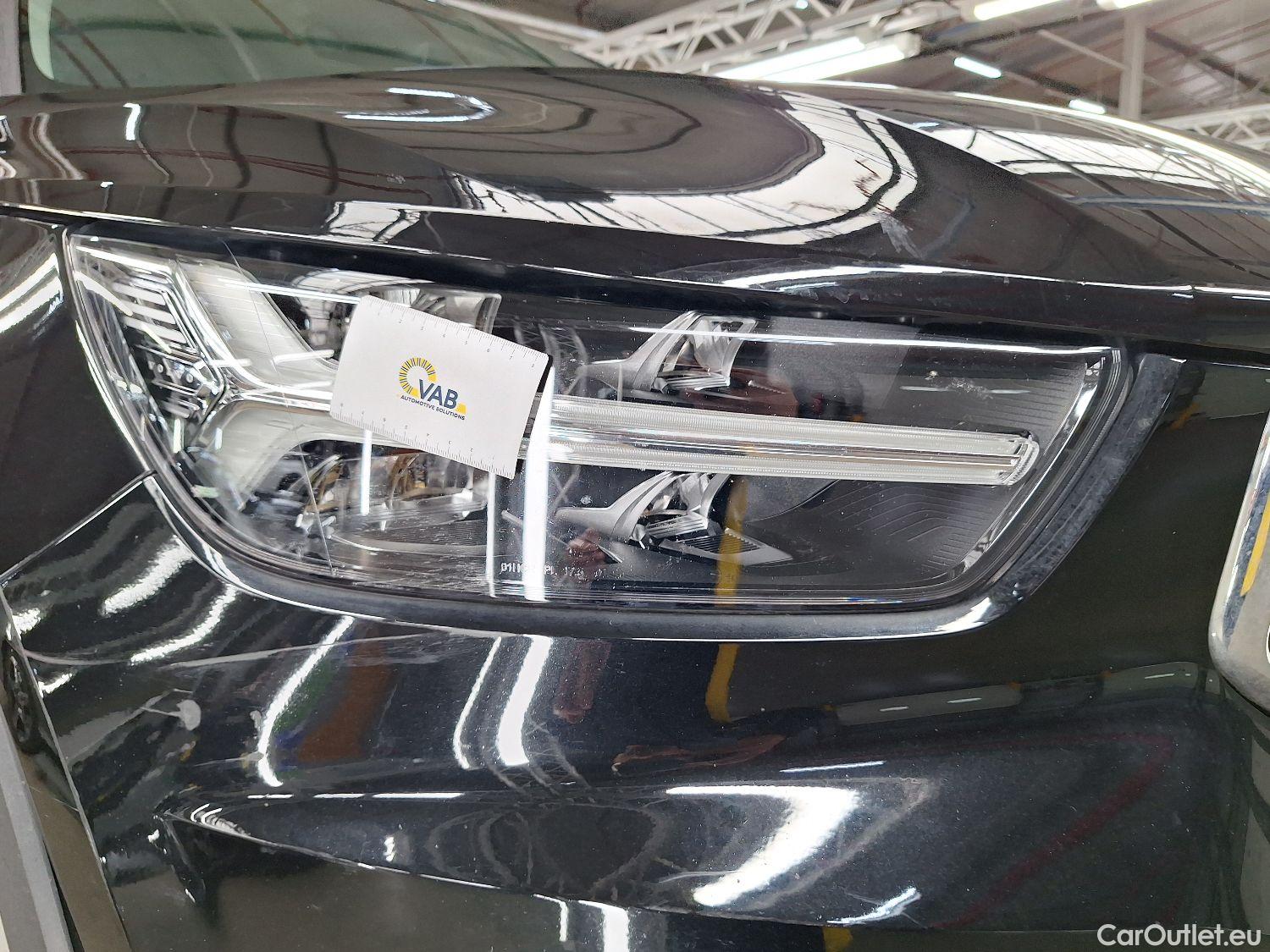  Volvo  XC 40 Volvo, XC40 '17, Volvo XC40 D3 Geartronic Momentum Pro 5d #6