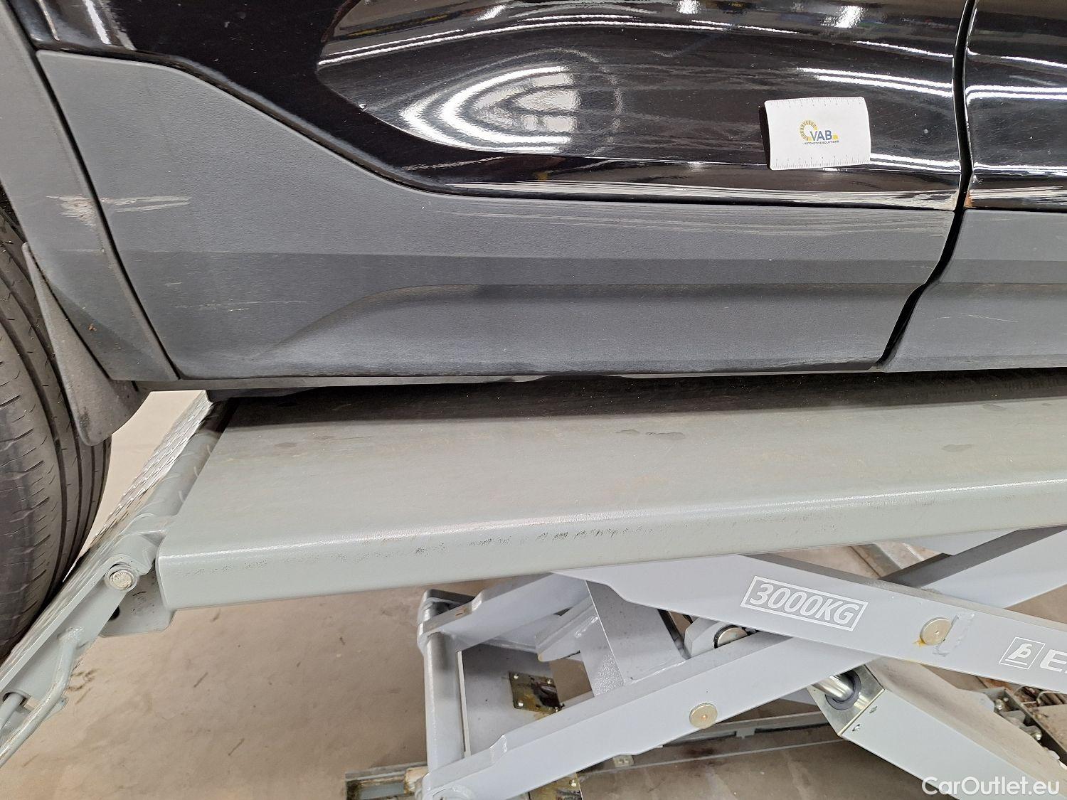  Volvo  XC 40 Volvo, XC40 '17, Volvo XC40 D3 Geartronic Momentum Pro 5d #24