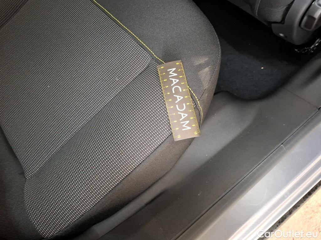  Citroen  C3  Plus 1.2 PureTech 80CV BVM5 6E #2