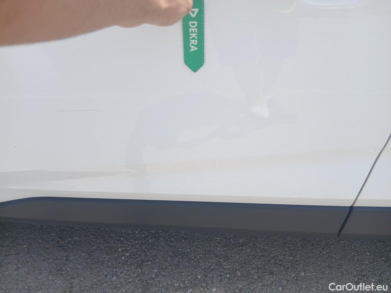  Toyota  RAV4 TOYOTA  / 2018 / 5P / todoterreno 2.5l 220H Advance #13