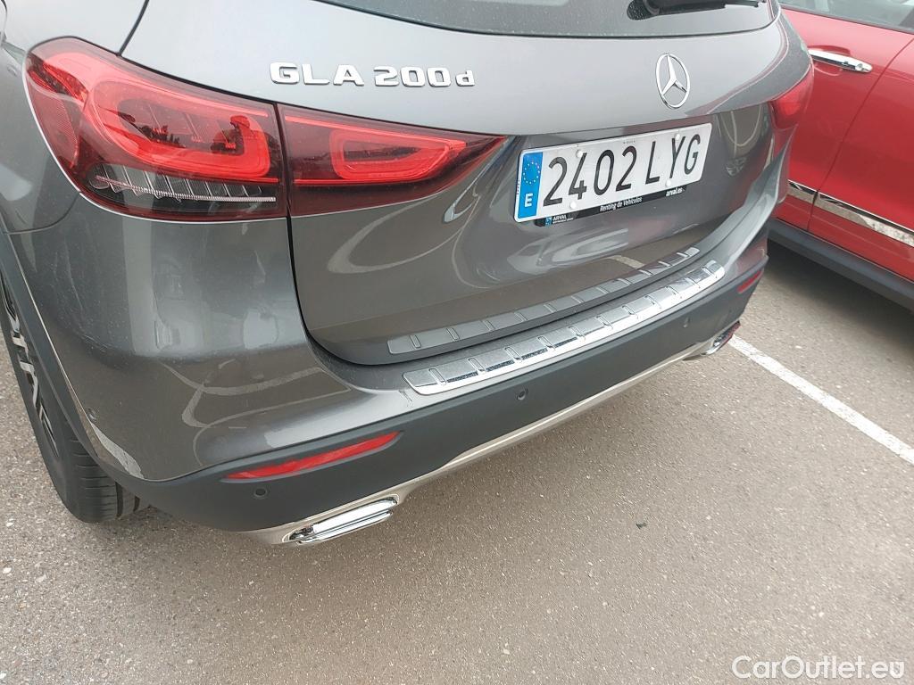  Mercedes  GLA Clase   200 d (247.712) 150CV E6d #9