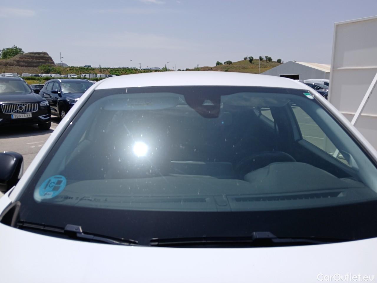  Peugeot  2008  Active 1.2 PureTech 100CV E6d #9