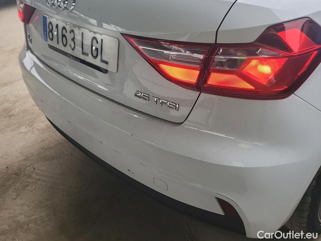  Audi  A1 Sportback  25 TFSI 1.0 95CV #5