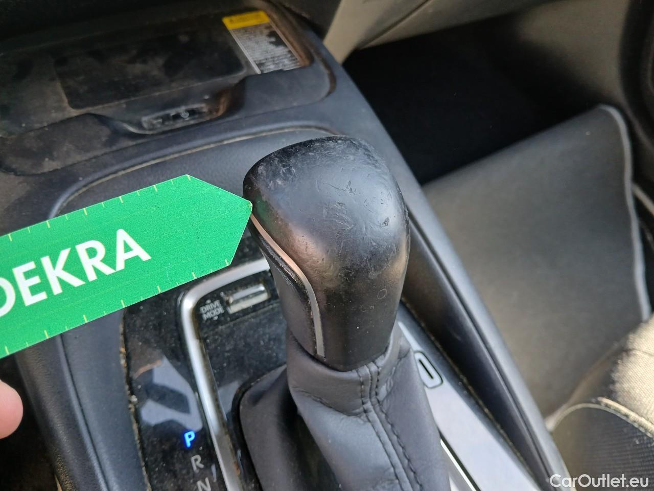  Toyota  Corolla TOYOTA  1.8 125H ACTIVE TECH E-CVT #19