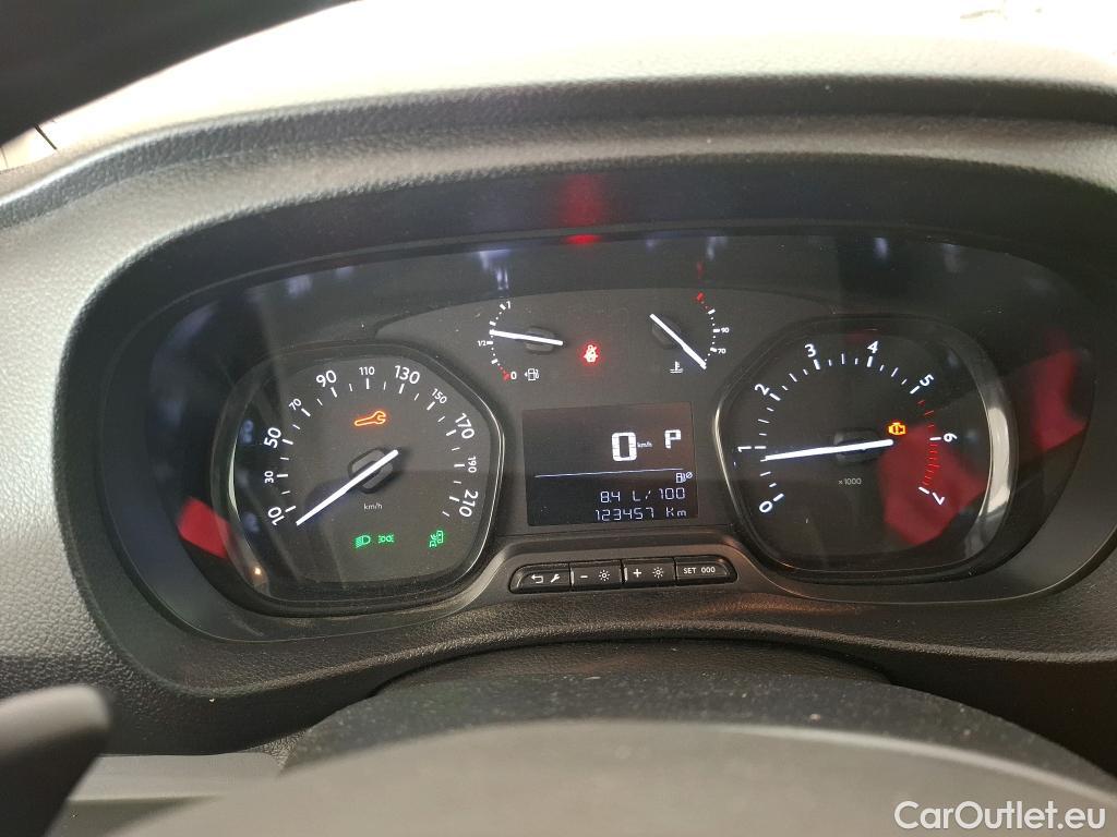  Peugeot  Expert  Fourgon Asphalt L2 2.0 HDi 180CV E6d #17