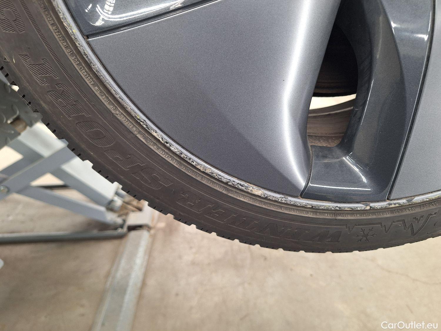 Tesla  Model 3 Tesla,  '18 BEV, Tesla  Standard RWD Plus 4d #8