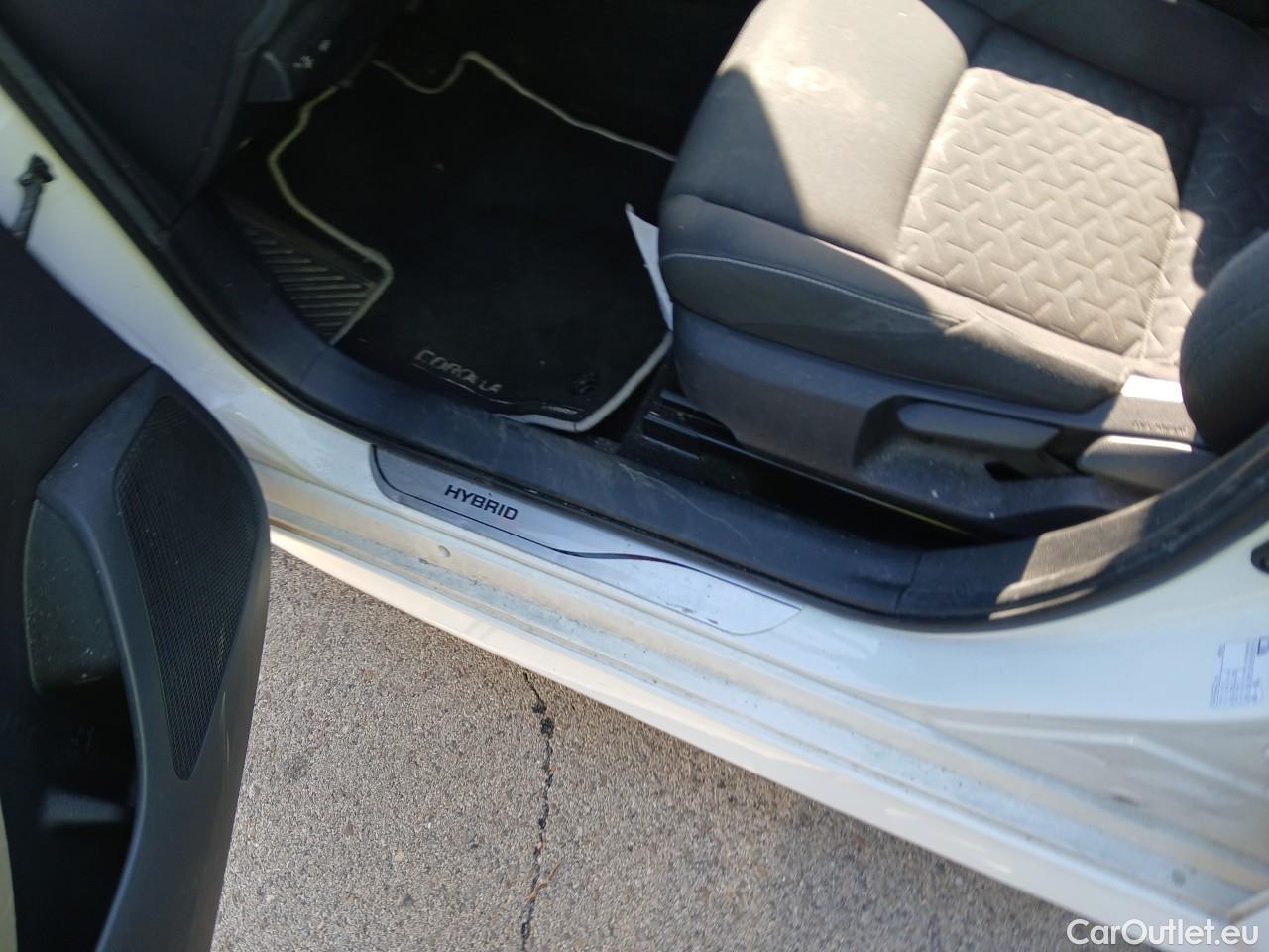  Toyota  Corolla TOYOTA  1.8 125H ACTIVE TECH E-CVT #14
