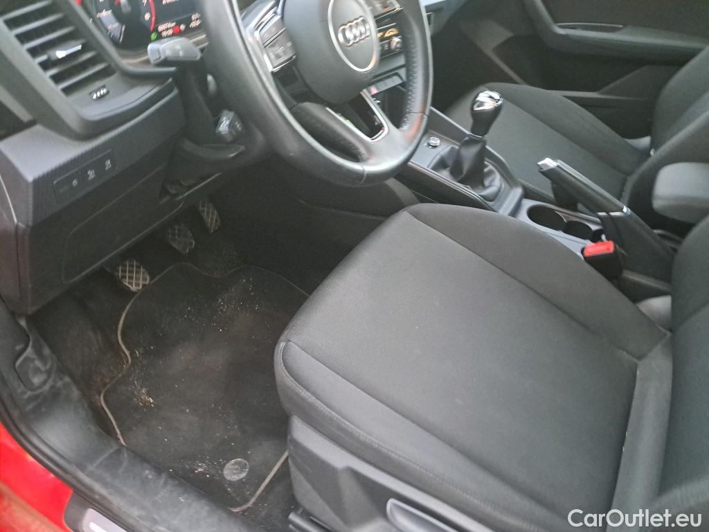  Audi  A1 Sportback AUDI A1 / 2018 / 5P / berlina con portón Sportback S line 30 TFSI 81kW (116CV) (AC) #16