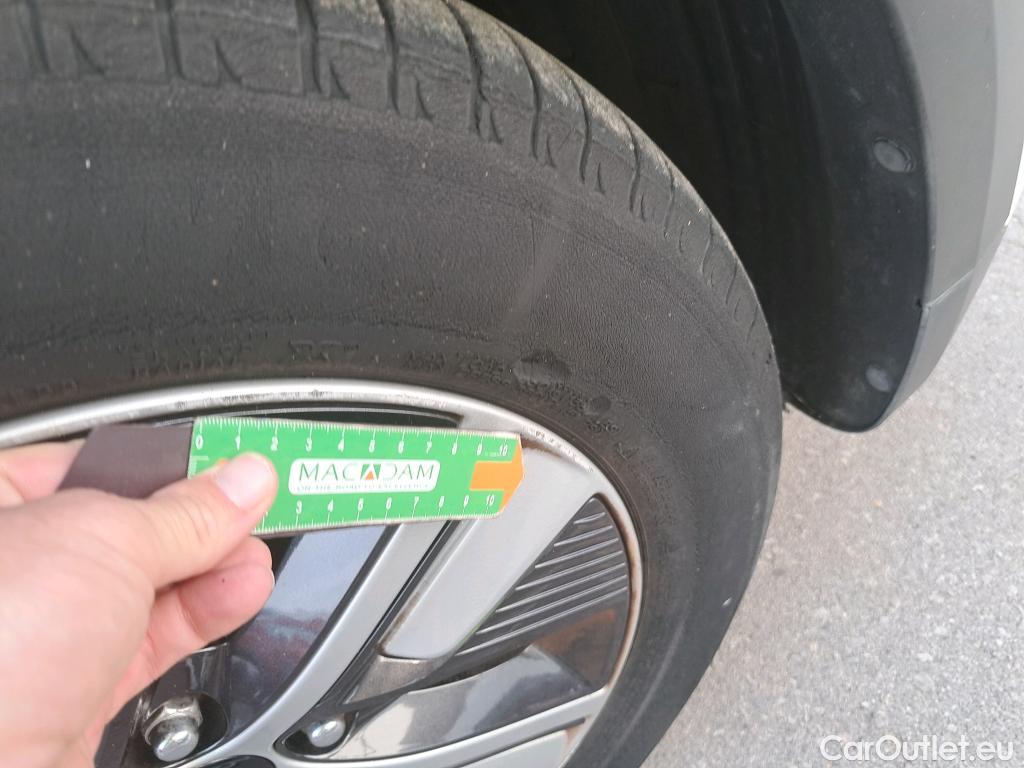  KIA  Niro  Drive 1.6 105CV E6d #10