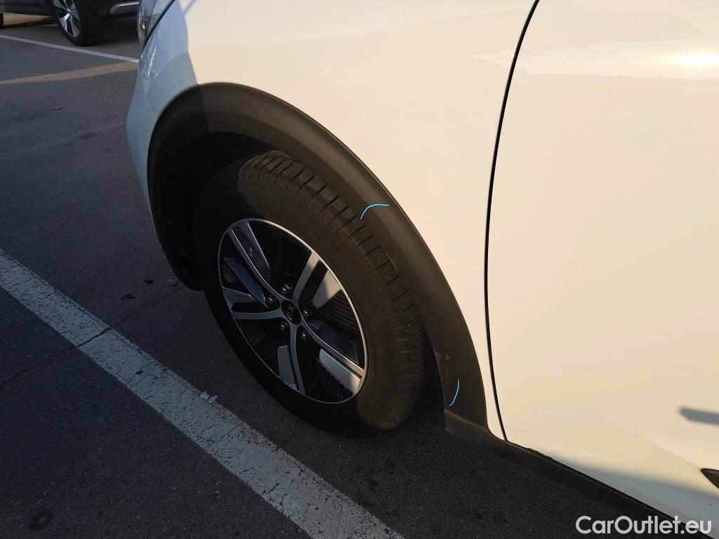  KIA  Niro  Drive 1.6 105CV E6d #17